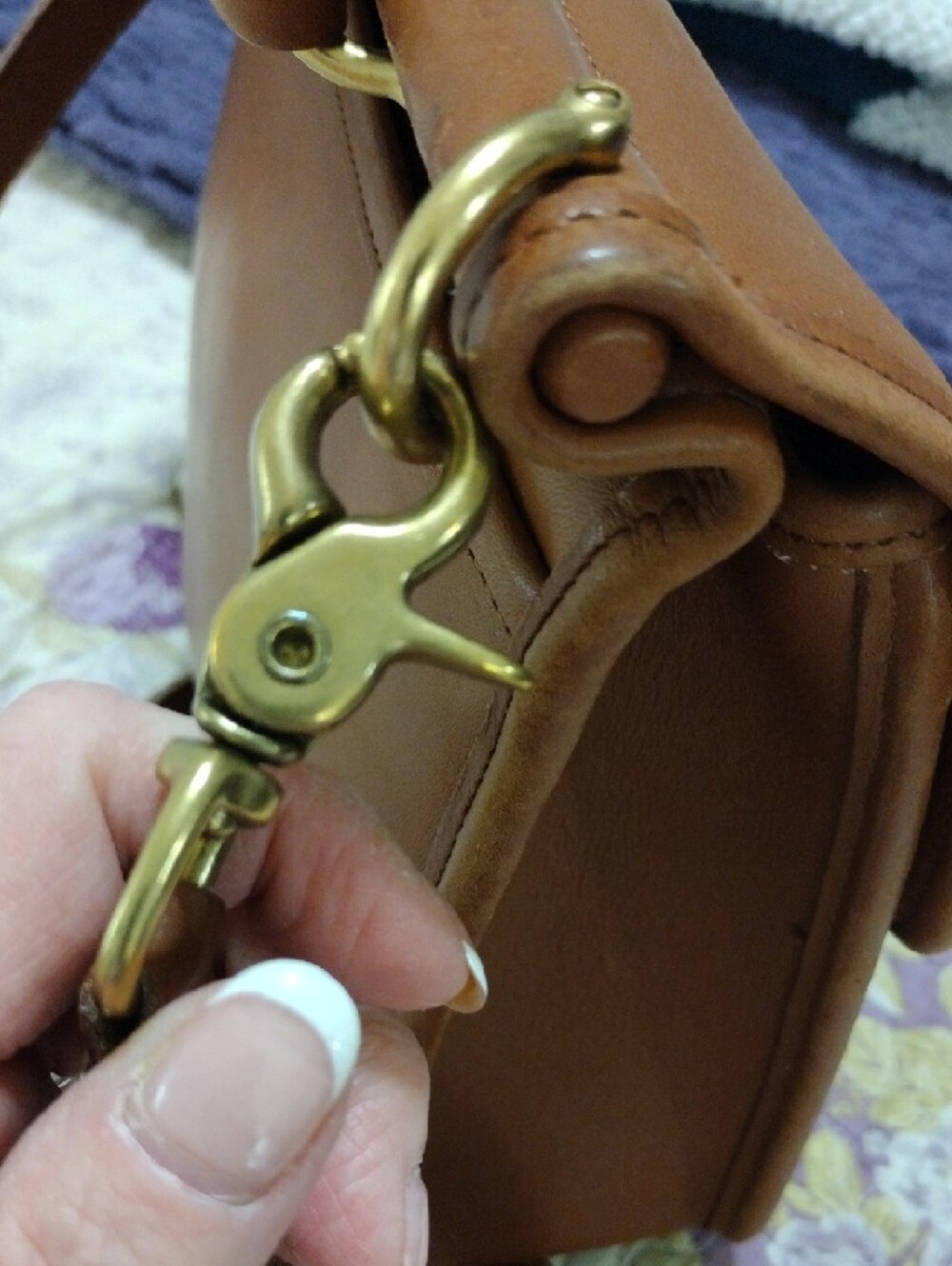 Coach Willis Bag Leather Turn-Lock Crossbody in British Tan Leather - Picture 10 of 16